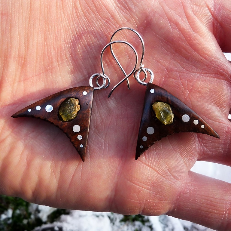 EARRINGS NA-035 - NUTS-OLIVENITE