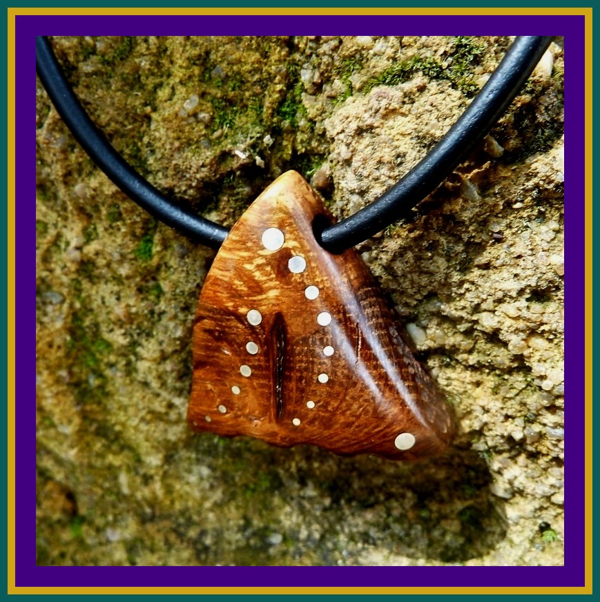 N�HRDELN�K NH-187 ...DUBOV� trojhran....