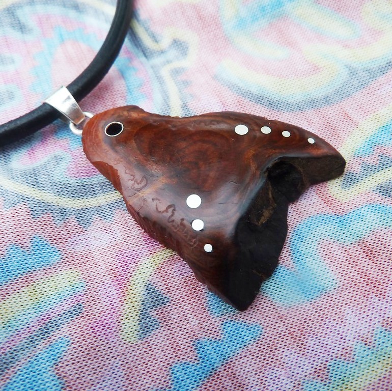 NECKLACE NH-180 -. PINE form High Tatras 8.