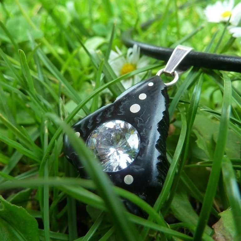 NECKLACE NH-182 EBONY - Zircon 10mm
