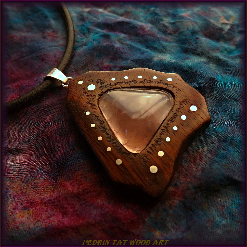 Wooden necklace NH-486 ROSE GUARTZ - WALNUT