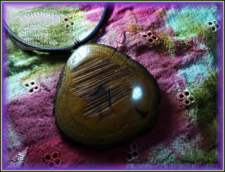 NECKLACES NH-338 OLIVE WOOD - France 2.