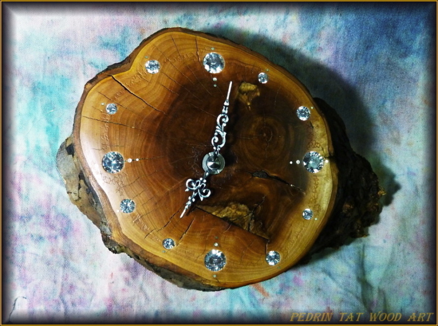 HODINY H-05 ...JABL��KOV� za zahr�dky....