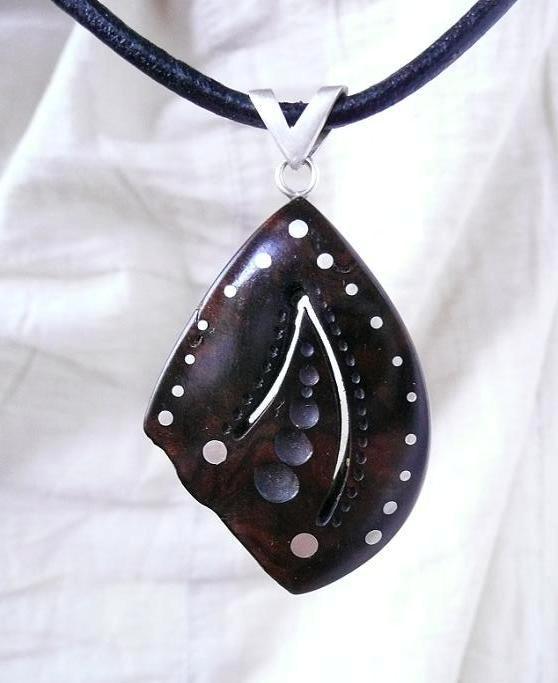 NECKLACES NH-070 BLACK NUTS