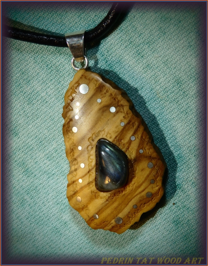 D�EV�N� N�HRDELN�K NH-480 OLIVOVN�K - LABRADORIT